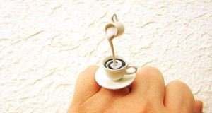 خاتم على شكل فنجان قهوة